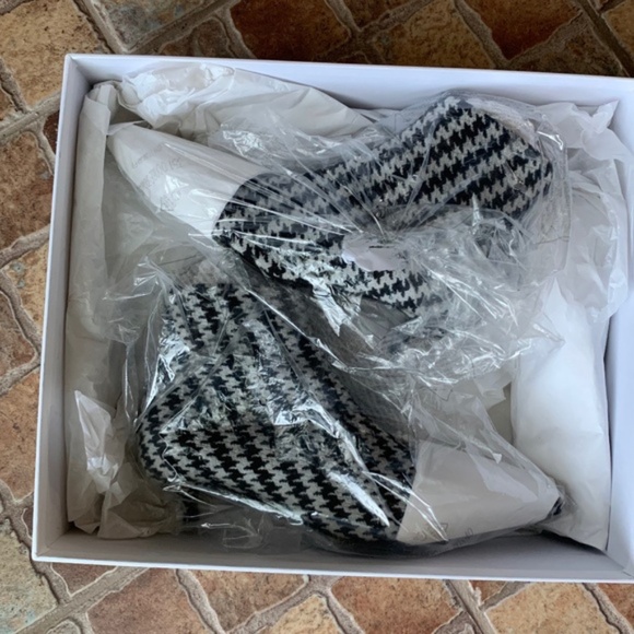 Authentic Balenciaga BB Ankle Boots - Picture 12 of 15